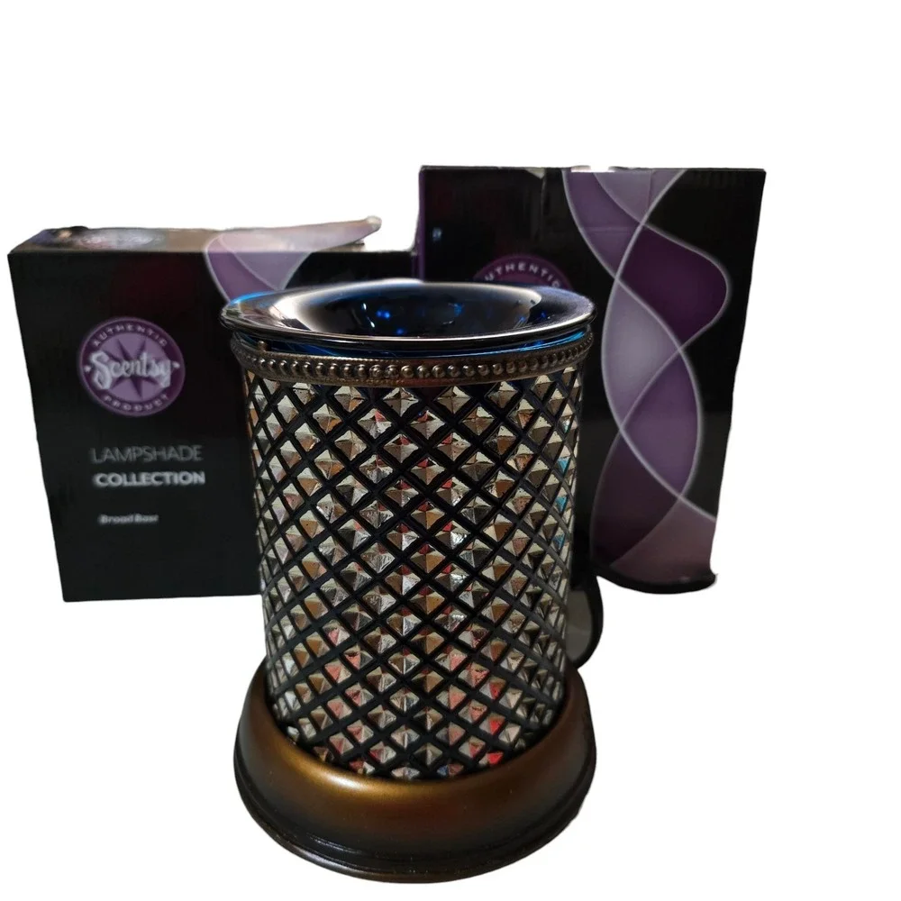 Scentsy lampshade Collection Blue Diamond Shade‎ & Broad Base Wax Melt Warmer